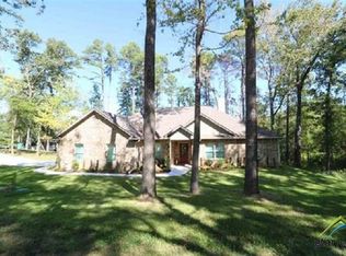 384 Forest Lk, Longview, TX 75605