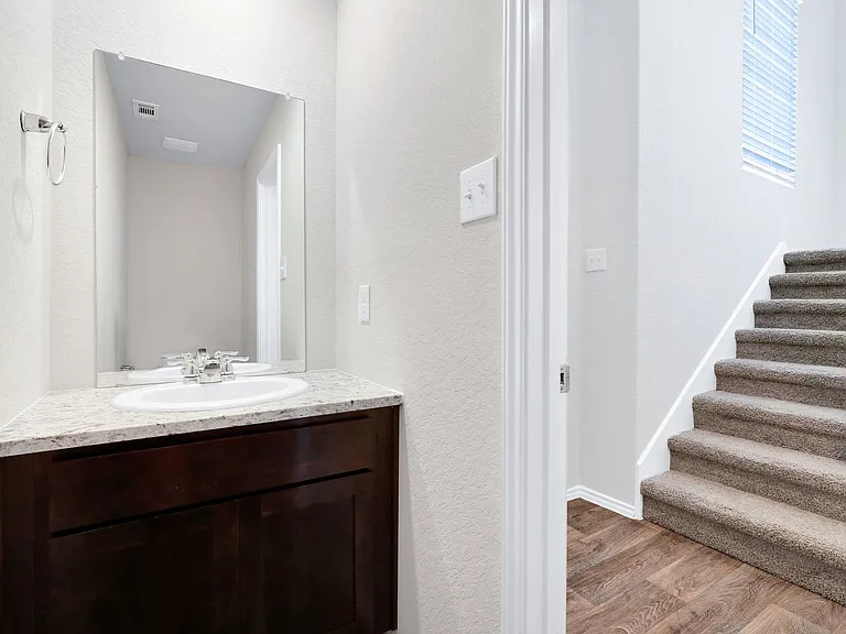 13512 Waxman Spark — Photo 14