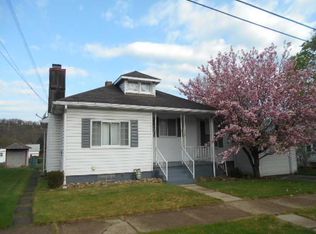 1517 3rd St, Natrona Heights, PA