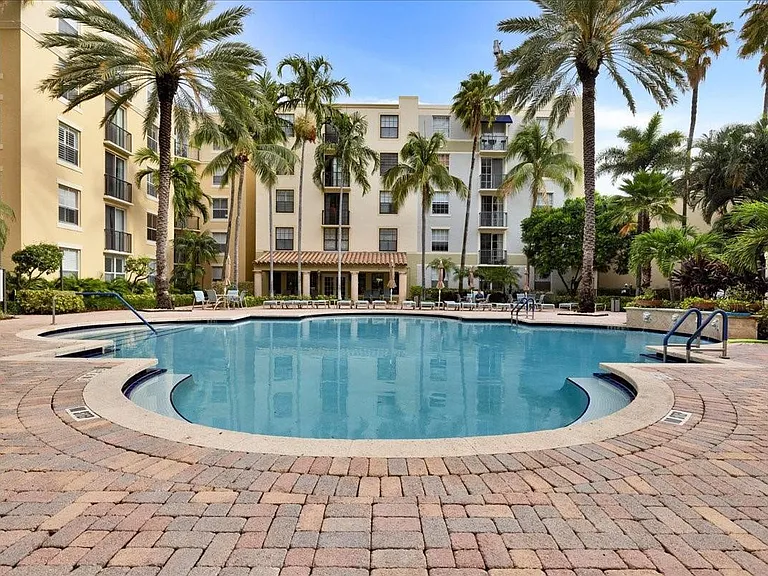 651 Okeechobee Blvd #1204 — Photo 30