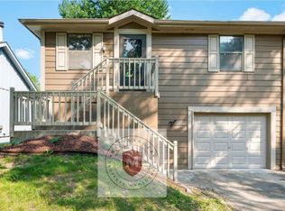 5508 NW Cimarron Dr, Kansas City, MO 64152