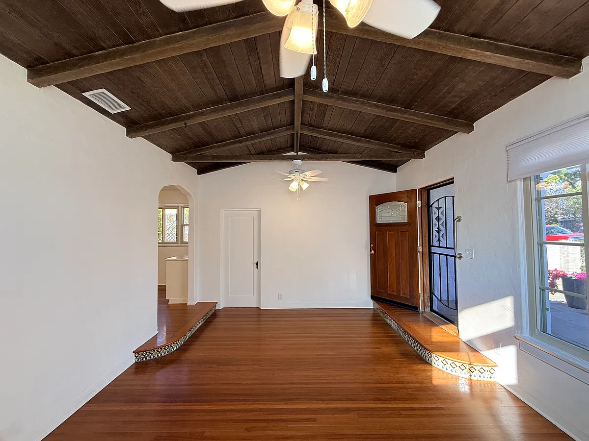 Building Photo - 416 D Ave