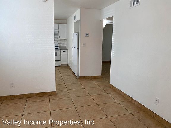 4th image of 1551 E Christy Dr #3