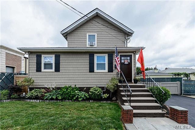 1st image of 235 Rushmore Ave