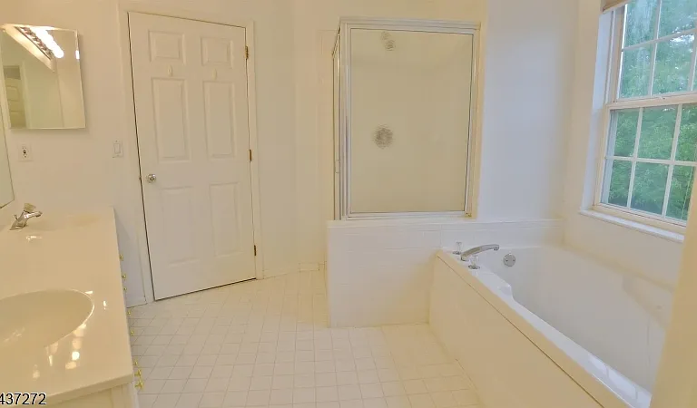 1310 Grandview Ct — Photo 13