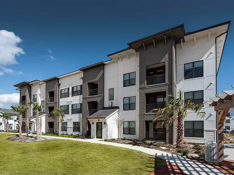 Olympus Emerald Coast — Photo 29