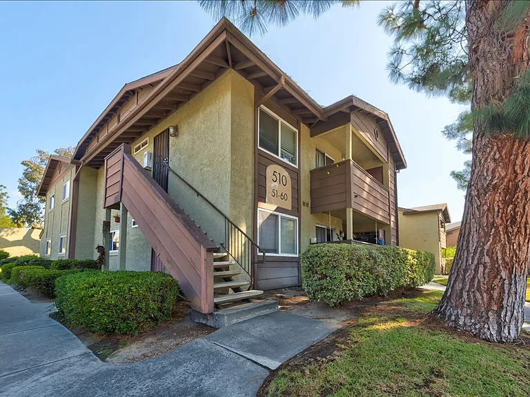 510 Calle Montecito #60 — Photo 21