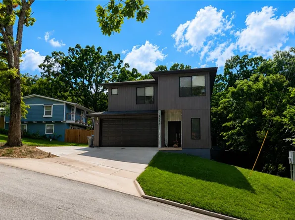 1155 N Sunset Dr, Fayetteville, AR 72701