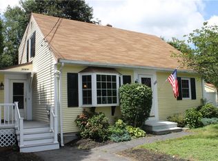 135 Lilac Ave, Woonsocket, RI 02895