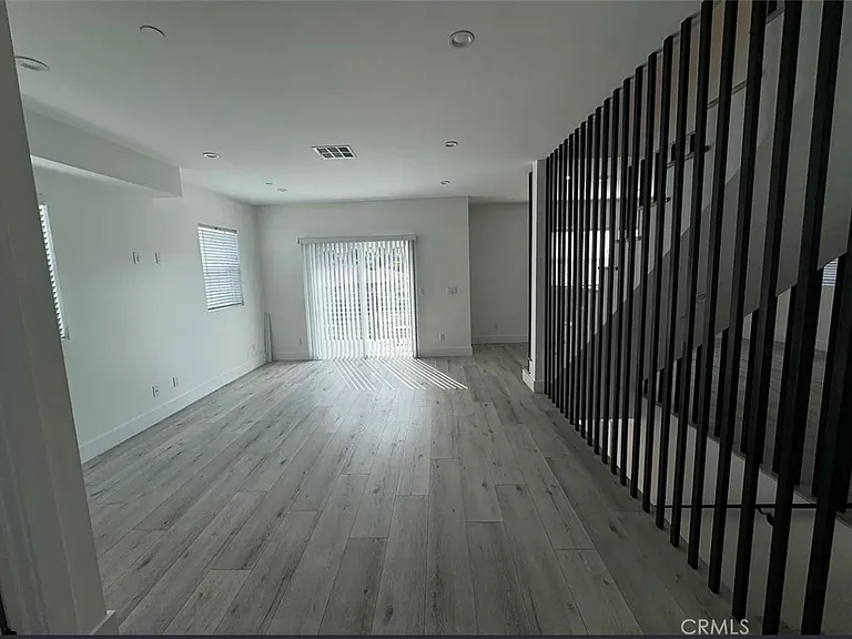 5921 Dauphin St #3 — Photo 9