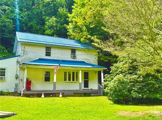 337 Coal Valley Rd, Clairton, PA 15025