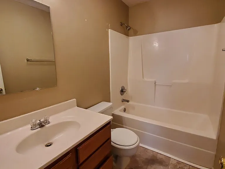 149 E Willow Ct — Photo 24
