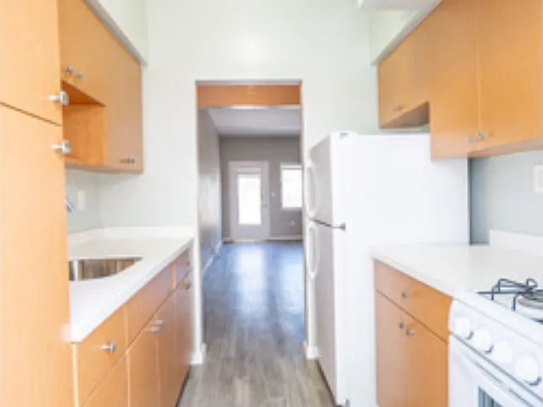 710 Meridian Ave #6 — Photo 4
