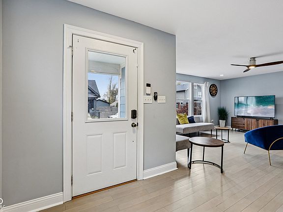 3rd image of 422 Sanders St