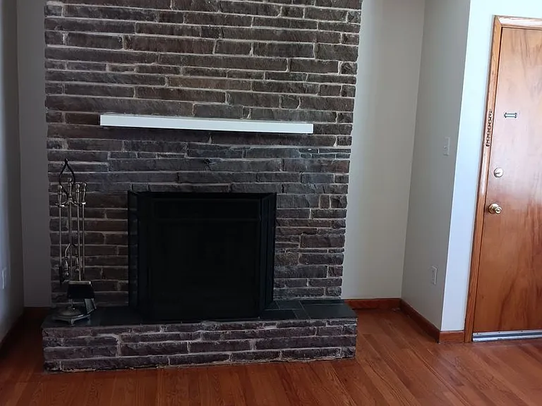 726 Adams Ave #A-B — Photo 3