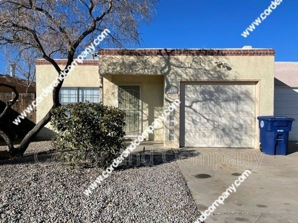 3229 Corona Dr NW