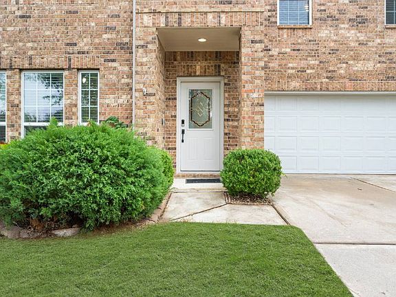 3rd image of 6605 Fallen Breeze Ln