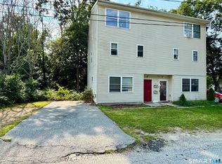 Valley Condominium Complex, Norwich, CT 06360