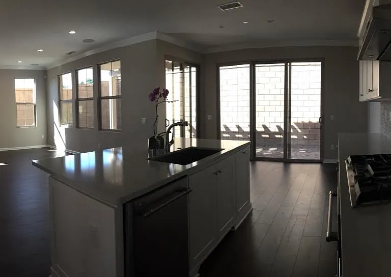 119 Breakwater — Photo 4