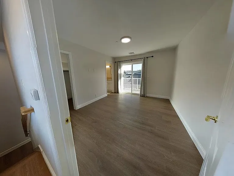 Suite with balcony
