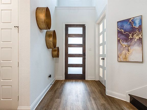 4th image of 2413 Latimer Mews