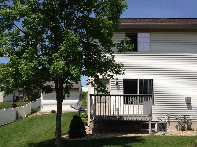 1101 Stuhr Ct — Photo 2