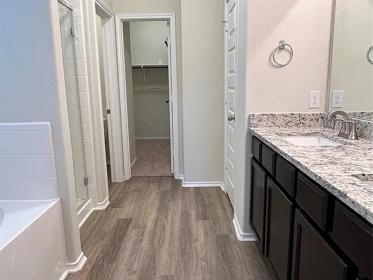 40621 Guillemont Ln — Photo 7