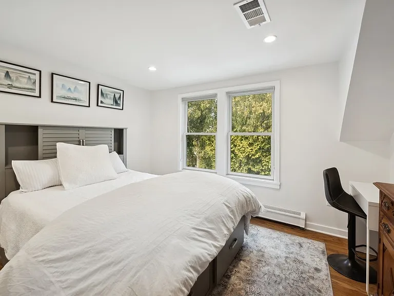 24 Pleasant Ln — Photo 34