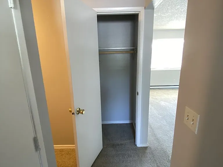 Taylor Place Apartments II — Photo 7