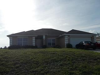 1st image of 1421 NE 12th Ave