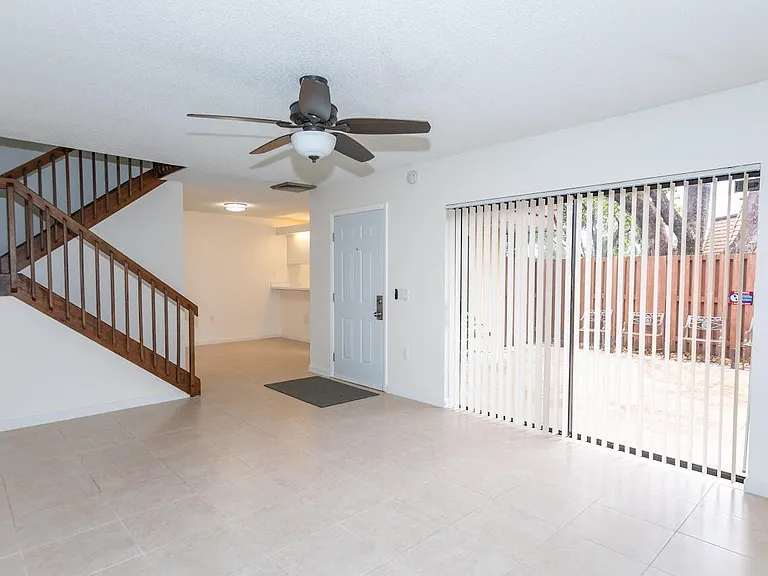 2815 28th Ln — Photo 6