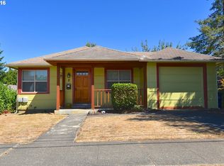 2 S Collier St, Coquille, OR 97423