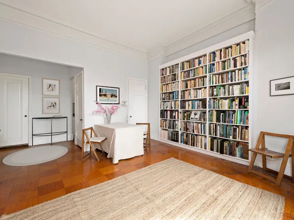 293 Riverside Drive 2A image 3 of 5