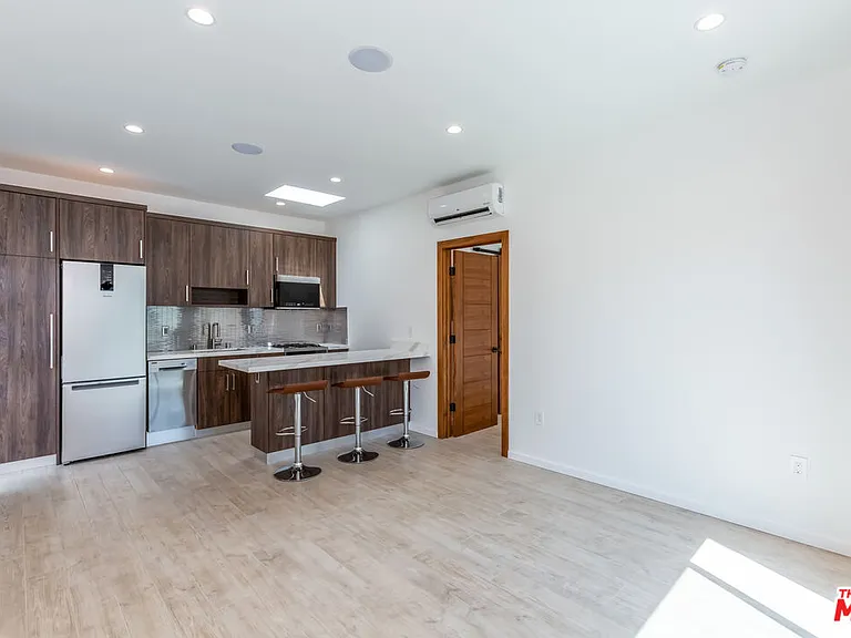 8012 Zeus Dr — Photo 16
