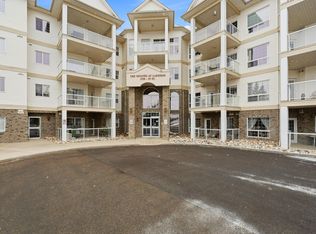 Estates At Lakeside The, Edmonton, AB T6L 7H5