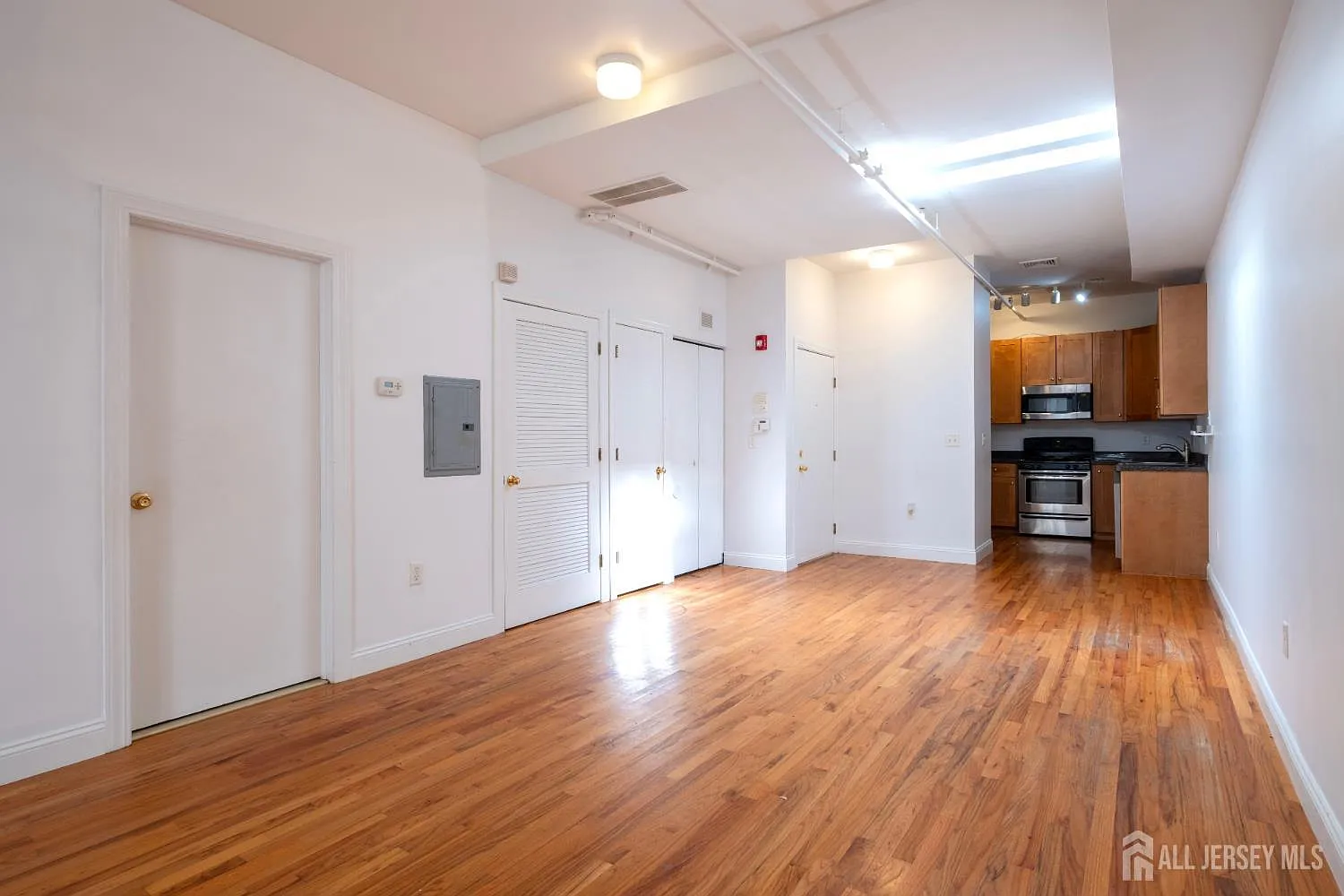 378 George St — Photo 2