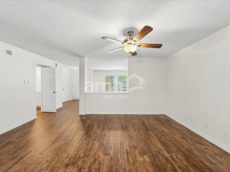 3 Lowell Ct — Photo 7