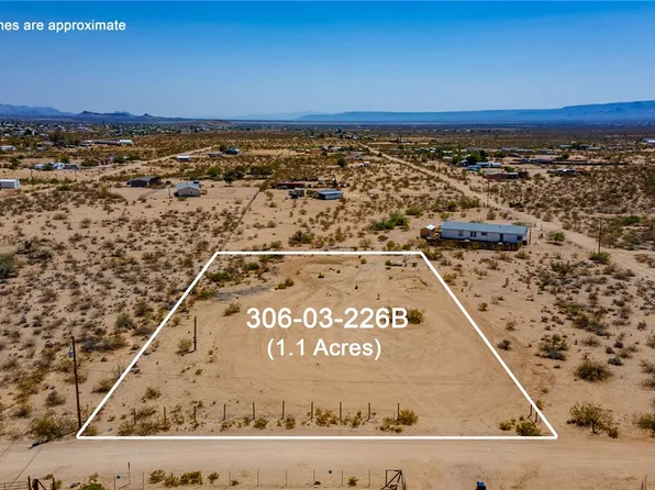 4600 W Burro Dr, Golden Valley, AZ 86413