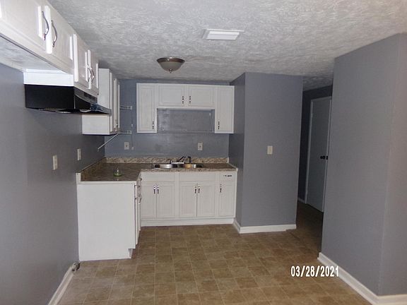 4th image of 4054 Ardmore Dr