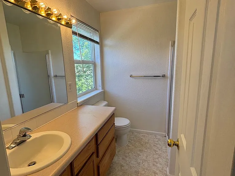 802 Waterglen Dr #K48 — Photo 9