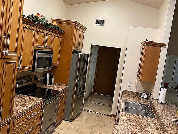 4th image of 3414 Bretwood Dr