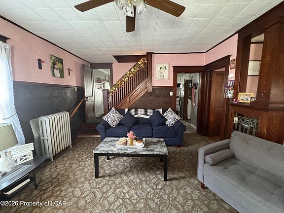 2nd image of 219 Main St