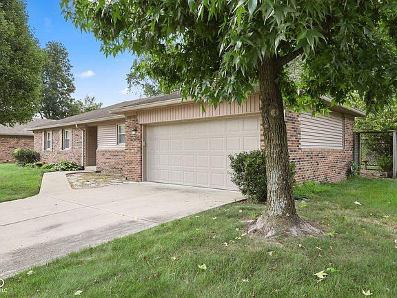 2nd image of 603 Watersonway Cir
