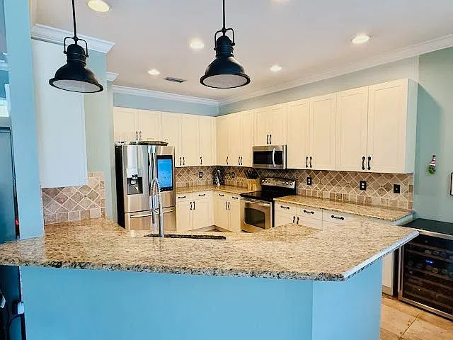 Stunning Furnished Pool Home with Lake Views in Marbella Lakes | Private Heated Pool, EV Charger ... — Photo 3
