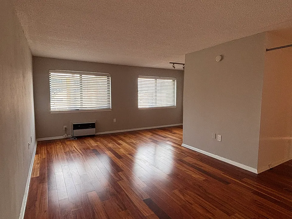 1816 New Hampshire Ave NW #705