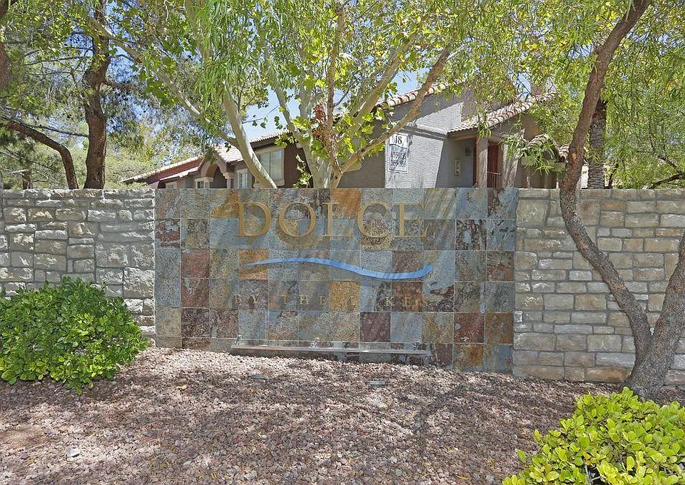 2750 S Durango Dr #2140
