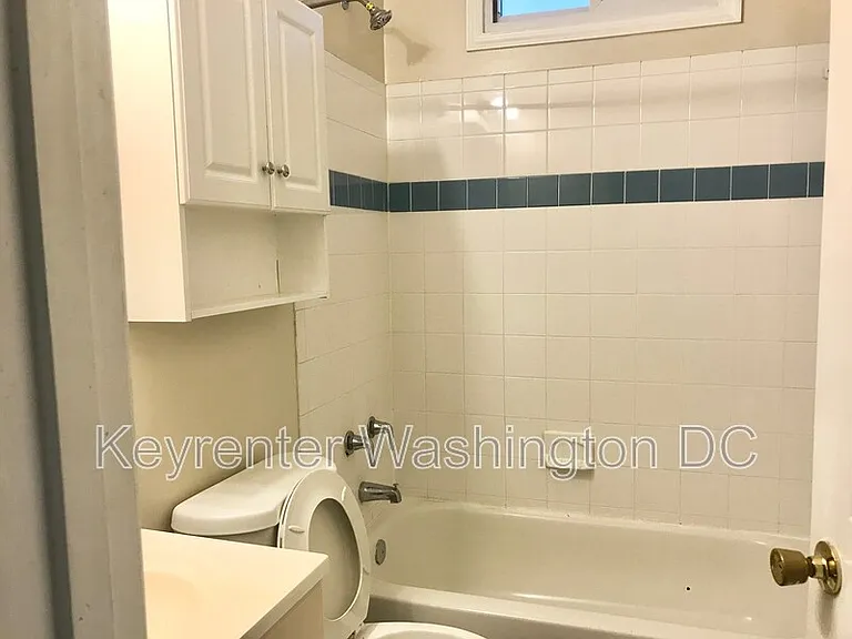 1700 W Virginia Ave NE #3 — Photo 22