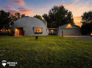 11904 Newman Rd, Brighton, MI 48114