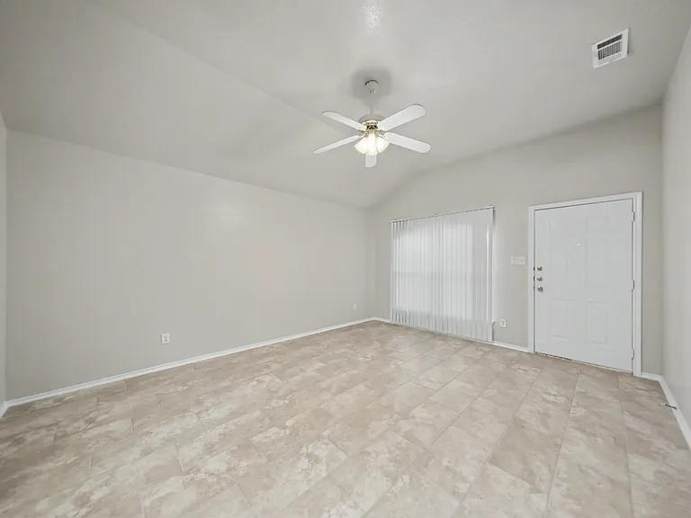 4303 Alleeta Dr, Killeen — Photo 12