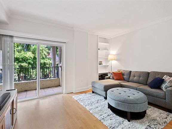 4th image of 20 Calabria Ave APT 204